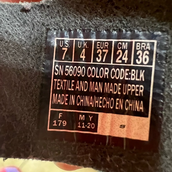 Skechers luxe foam Birkenstock style sandals - Picture 8 of 8